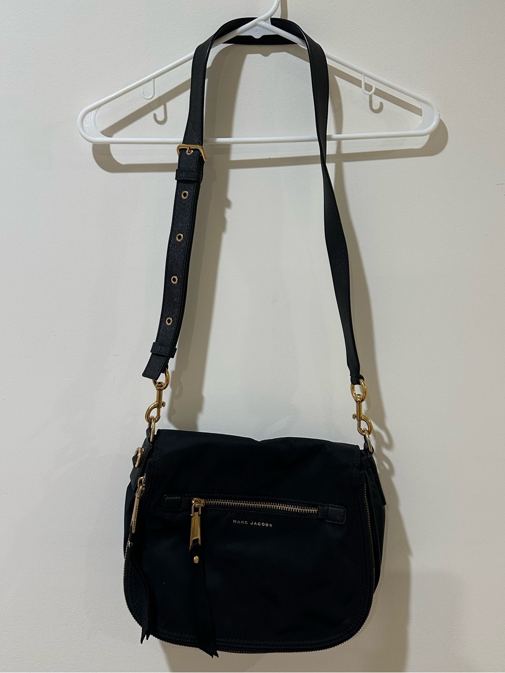 Marc Jacobs Black Nylon Crossbody Bag | Gold Hardware | EUC